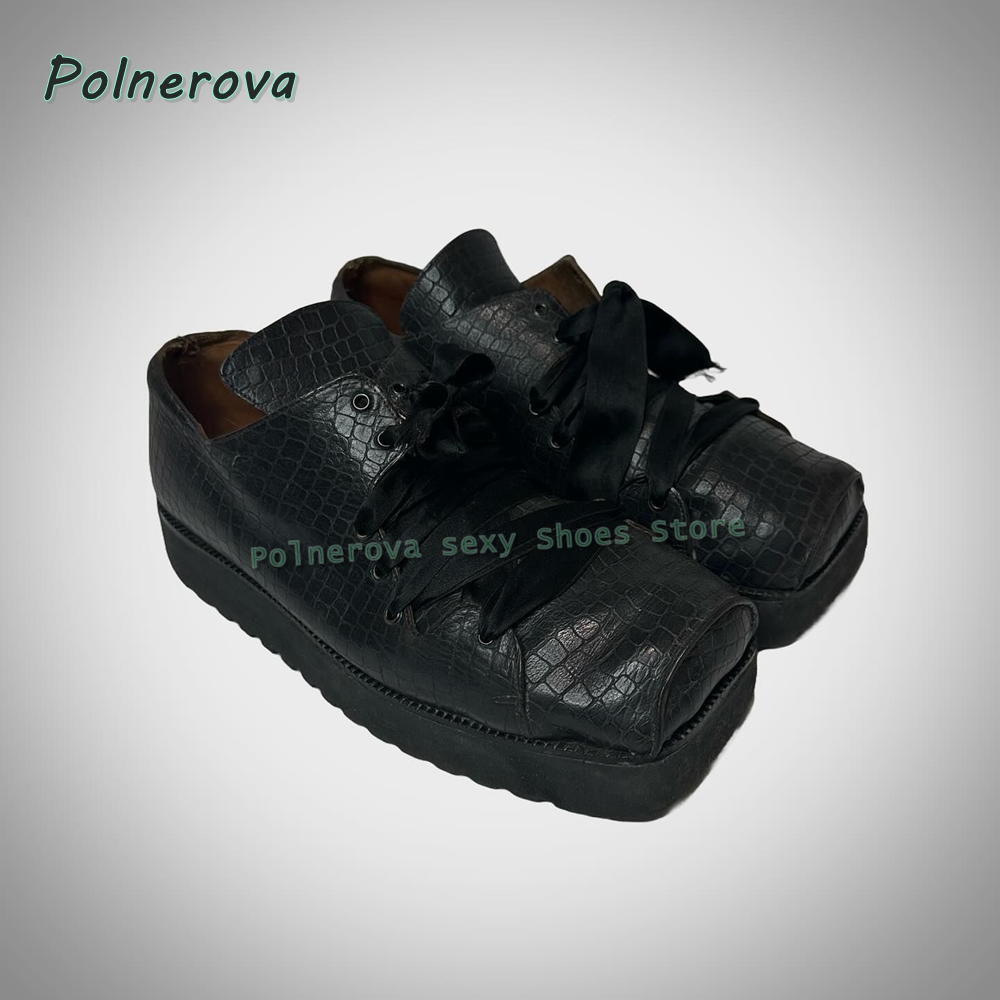 Women's Gothic Lace-Up Chunky  - Women'S Shoes Crocs recension och pris